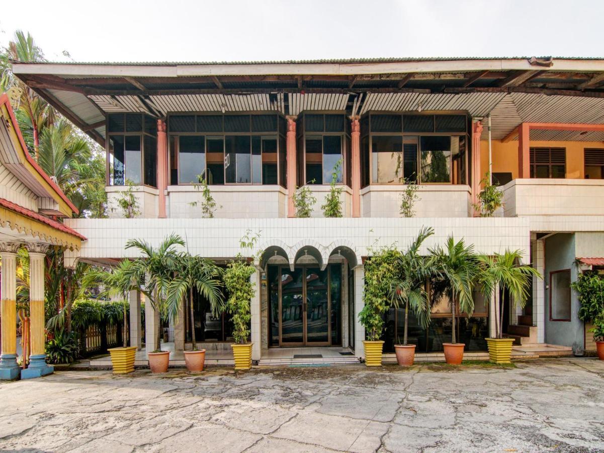Oyo 2690 Hotel Tampan Pekanbaru Exterior photo