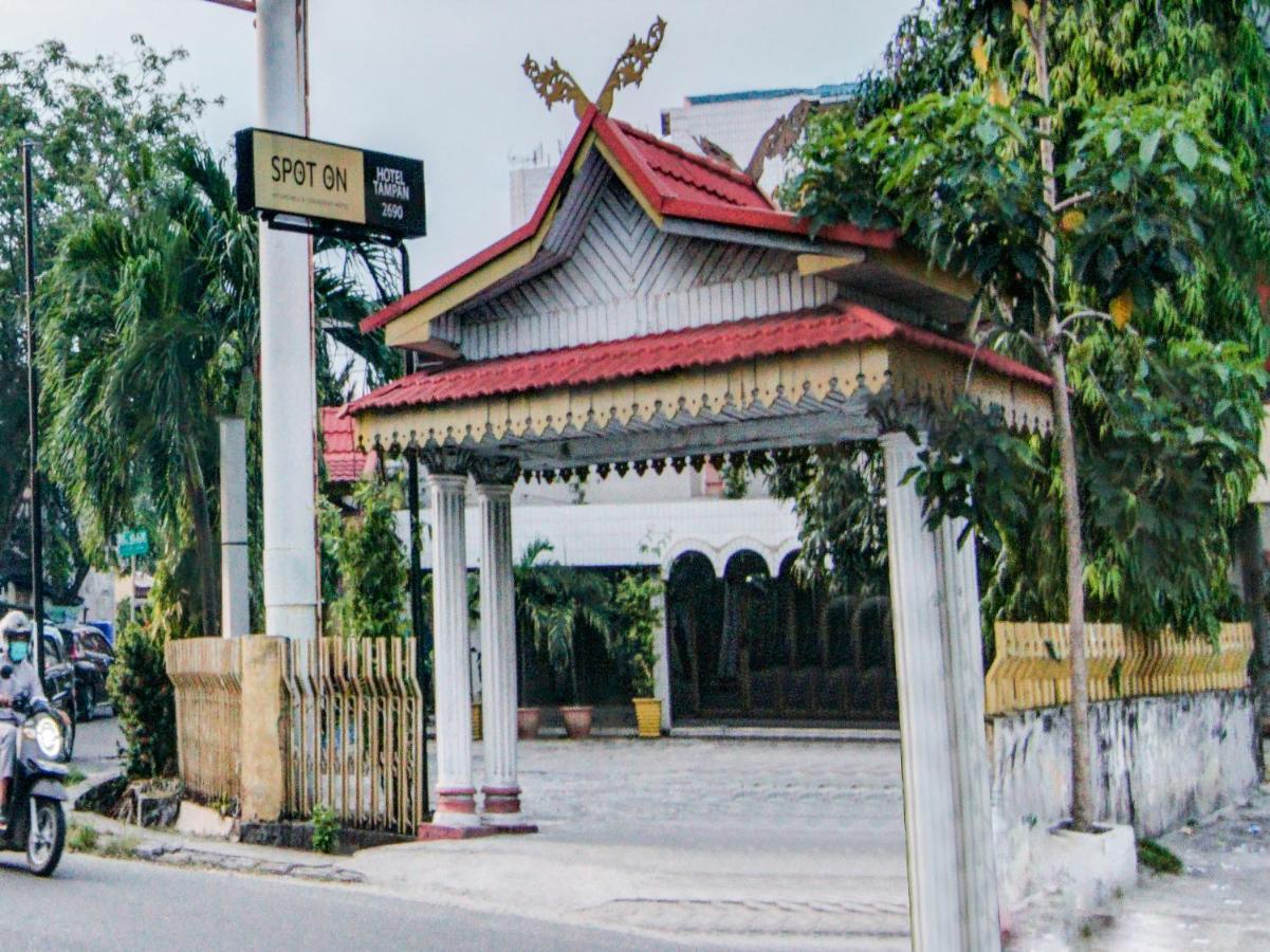 Oyo 2690 Hotel Tampan Pekanbaru Exterior photo